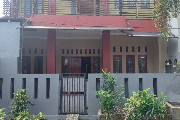 Rumah  Usaha 2 Lantai Siap Huni