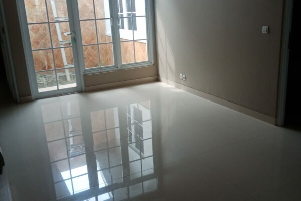 Rumah New Renovasi Full Granite