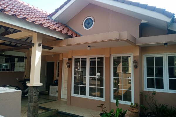 Rumah New Renovasi Full Granite