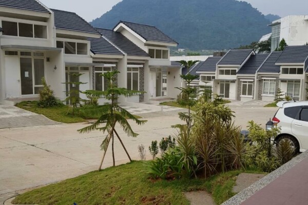 Rumah 2 Lantai di Sentul City - Cluster Terrace Hill